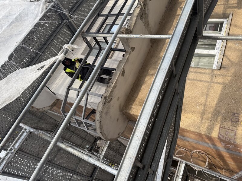 Sudori, lacatusi muncitori calificati